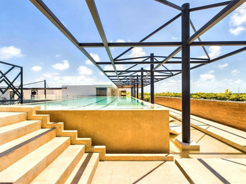 Super nice rooftop swimming pool, olympic size which is great for the swimmers, and you will also be able to enjoy plenty of sunbathing areas for those who desire catching some sun whilst visiting Tulum. You will surely love this space!