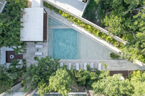 Nestled in a contemporary building that blends sleek architecture with tropical charm, this studio offers a perfect balance of style and tranquility.