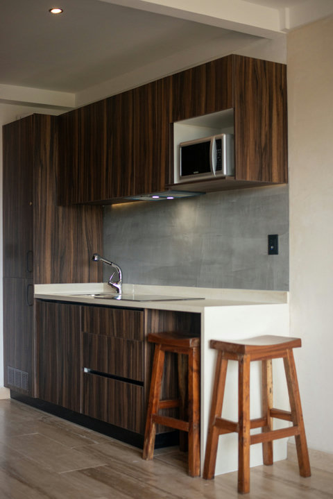 Discover a kitchen that blends modern features with cozy decor—fully equipped and perfect for cooking with ease and style.