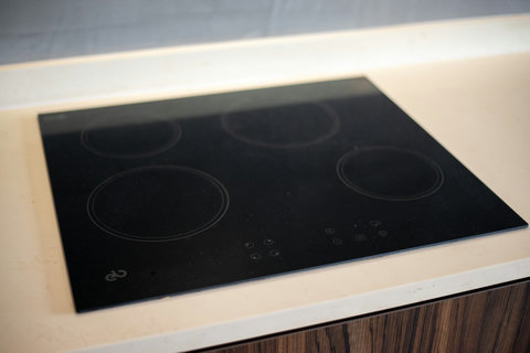 Our brand-new electric ceramic cooking stove offers an efficient cooking experience, making it easy to whip up your favorite dishes during your stay.