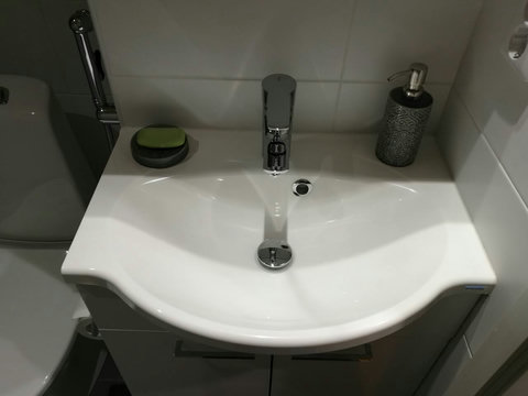 Wash basin