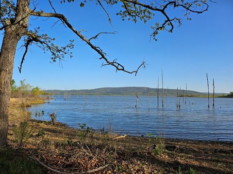 Lake and Mountain - Pic 1