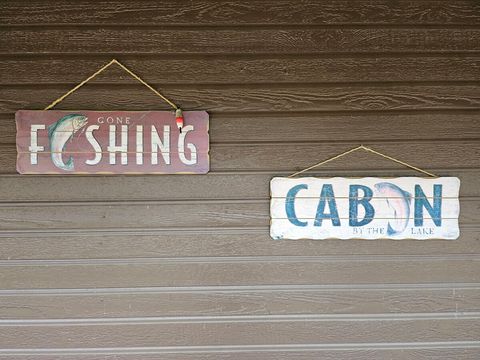 Fishing_Cabin
