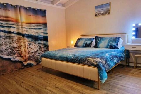 Master Room with King Bed and Vanity Table/Computer Desk