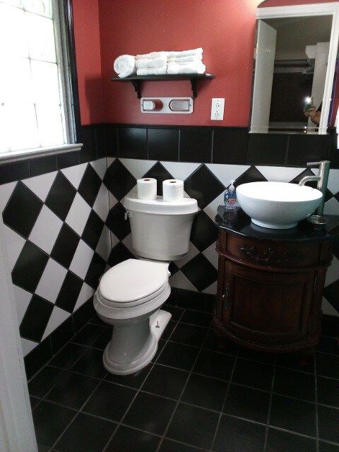 Master Room en-suite Bath