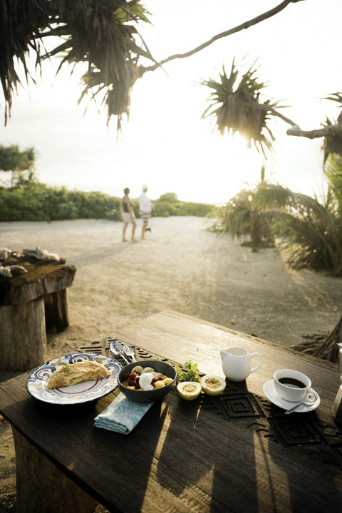 Breakfast on the beach