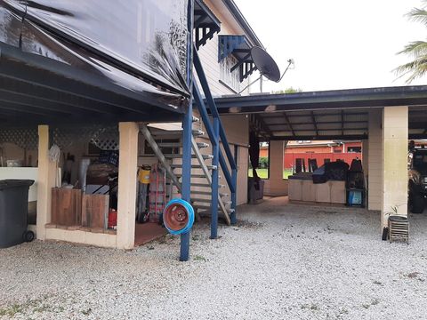 Carport, free parking slot for guest