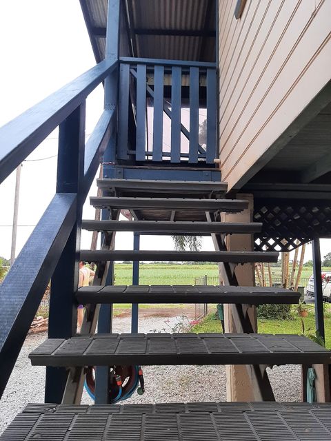 Entrance - Stairs to the unit 2