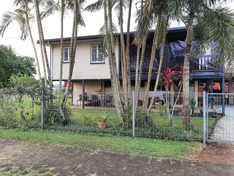 Front view of the house 3