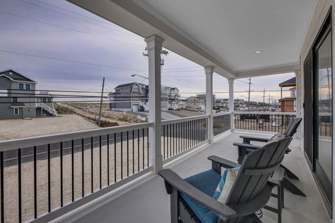 1st floor front deck