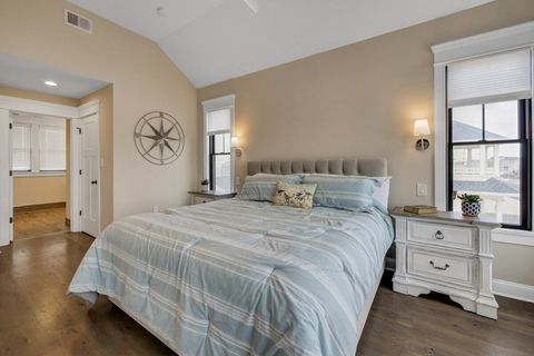 Master bedroom walk in closet provides extra storage. 