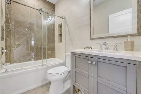 First floor full bath with tub