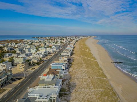 dune views & Long Beach Boulevard