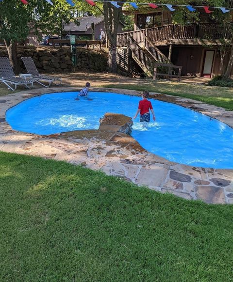 Kids pool