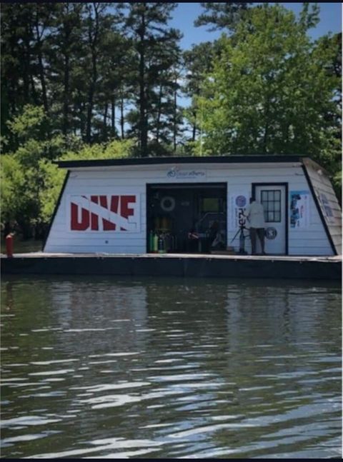 Diving equipment rentals 