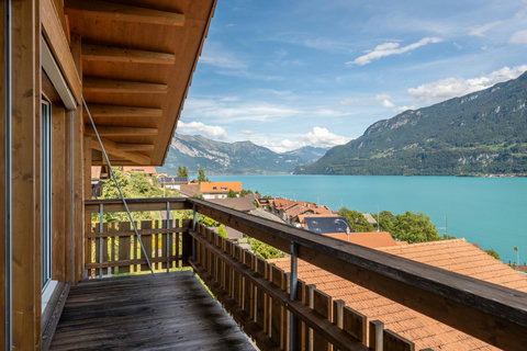 balcony with lake brienz view