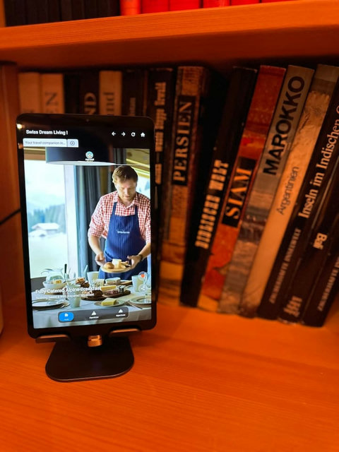 Digital guest guide for a seamless stay