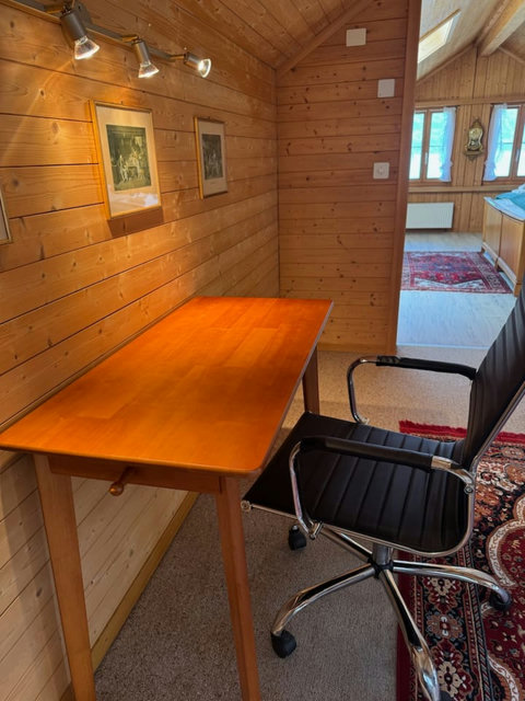 Quiet workspace with a sturdy desk
