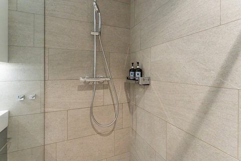 shower