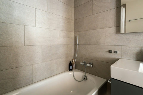 bath tub