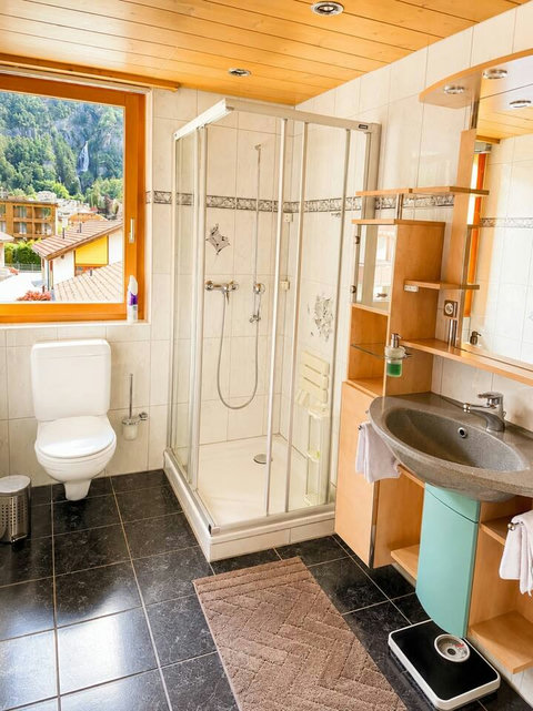washroom 2
