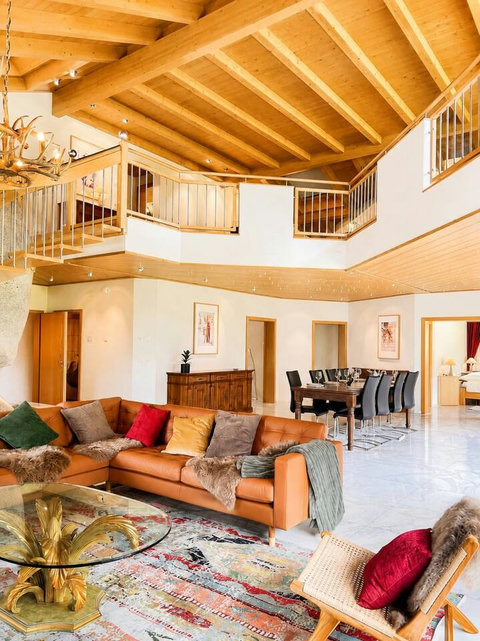 living area with dinning