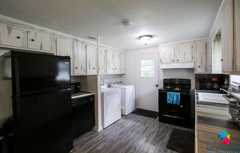 Kitchen and Laundry Area