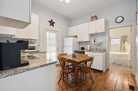 The kitchen is fully equipped with modern appliances, ample counter space, and all the essentials you need to prepare meals. It''s a bright and functional space, perfect for cooking and enjoying time with family or friends.
