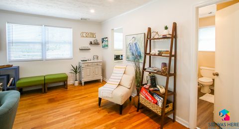 Living Area (Upper Unit)