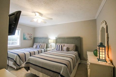 Twin Bedroom