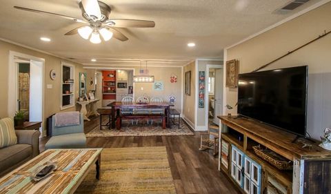 Living Room | Dining Area