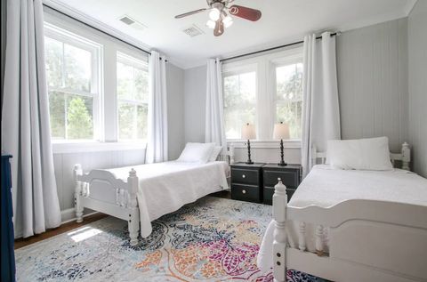 2 Single beds in the 3rd bedroom