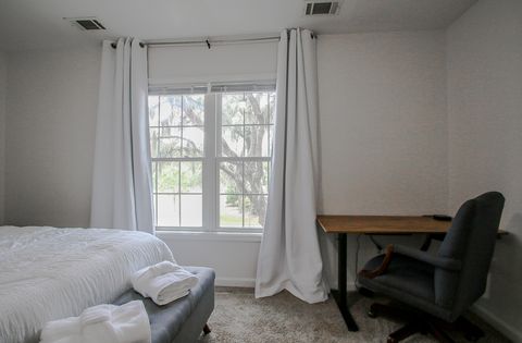 Bedroom 3 with a queen sized bed