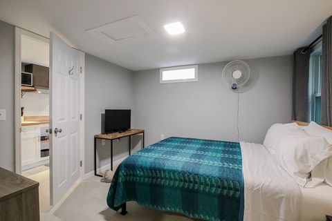 1 queen bed in the only bedroom with TV