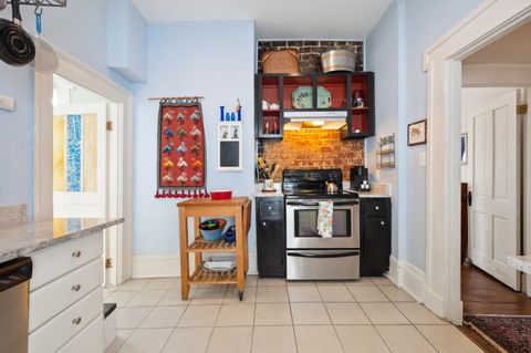 The kitchen is fully equipped with modern appliances, ample counter space, and all the essentials you need to prepare meals. It''s a bright and functional space, perfect for cooking and enjoying time with family or friends.