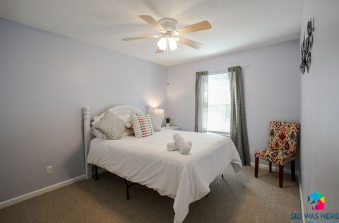 Bedroom 3 - Queen Bed