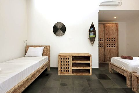 Bedroom has AC and fan, big closet and drawer. Lot of space for your stuff.