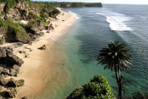 Balangan Beach  ➜ 10 min by scooter