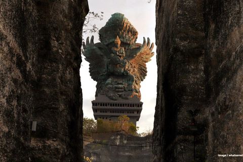 Garuda Wisnu Park with 2nd tallest Statue in the World ➜ 10 min by scooter