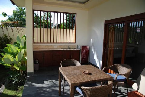 Kitchenette with all the necessary amenities. Coffee corner, fridge, boiling kettle, sink, basic  utensils. No stove tho! 