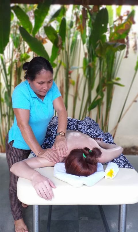Balinese massage is exceptionally good for jet lag recovery. Recommended second day of your stay after arrival.