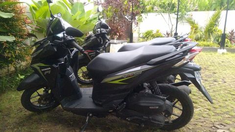 And you can rent a scooter for easy area moving.  As a scooter is a MUST in an area, please let us know at least 24hrs prior to your stay you want to rent from us. Otherwise, we might not be able to arrange it.
We have Honda Vario/Scoopy/Spacy/Beat.