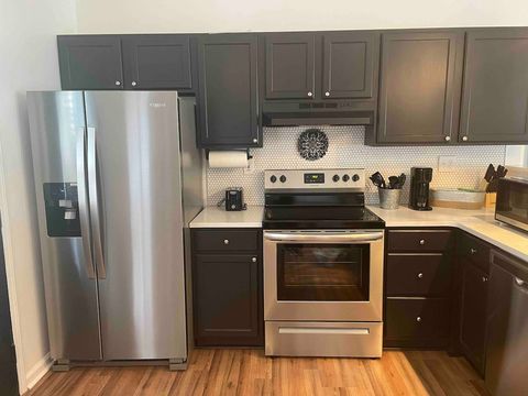 Added kitchen pic of full culinary offering