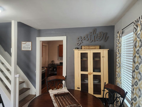 Perfect home to gather round to enjoy dining, etc.