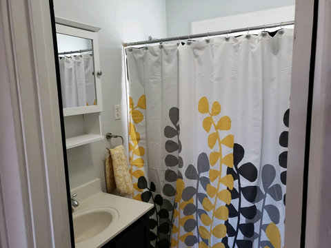Picture of sink and bathtub/shower