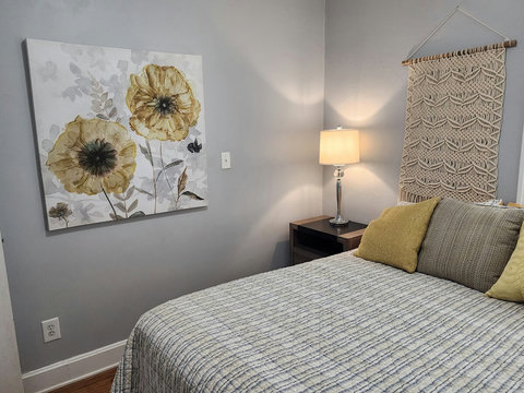 Side view of front queen bedroom.