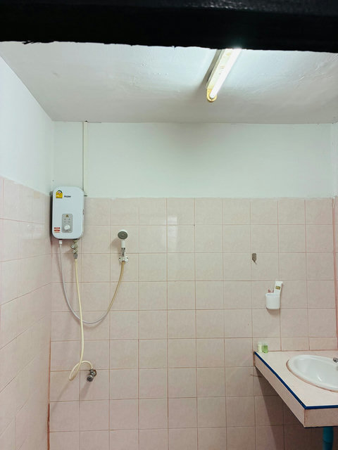 Apartment Wat Sawang Arom 17