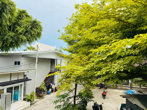 Apartment Wat Sawang Arom 17