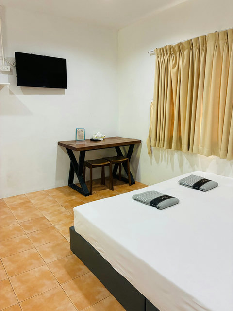 Apartment Wat Sawang Arom 17