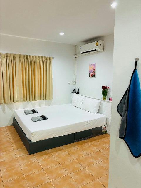 Apartment Wat Sawang Arom 17